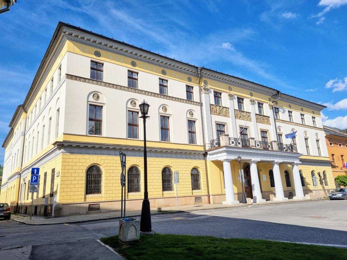 Apartment In A Historical House In The Center Of Levoca Exterior photo